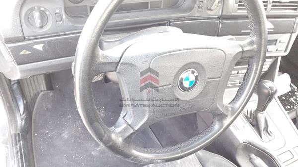 Photo 11 VIN: WBADM41090GM01224 - BMW 525I 