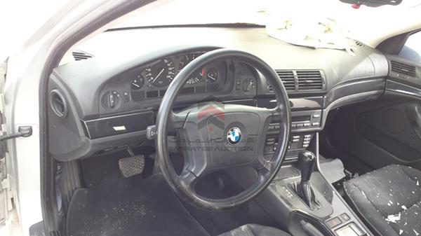 Photo 13 VIN: WBADM41090GM01224 - BMW 525I 