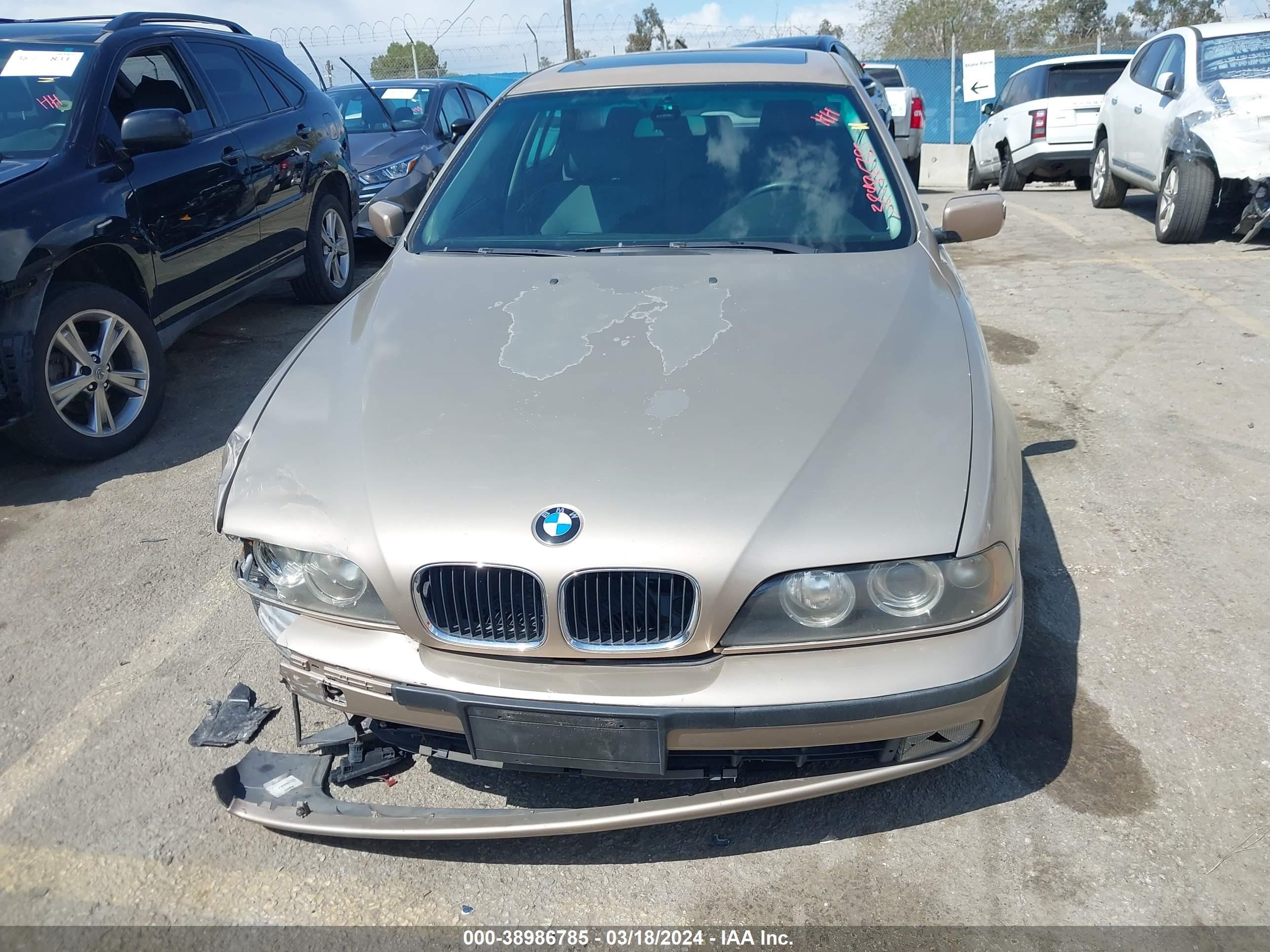 Photo 11 VIN: WBADM5344YBY44623 - BMW 5ER 