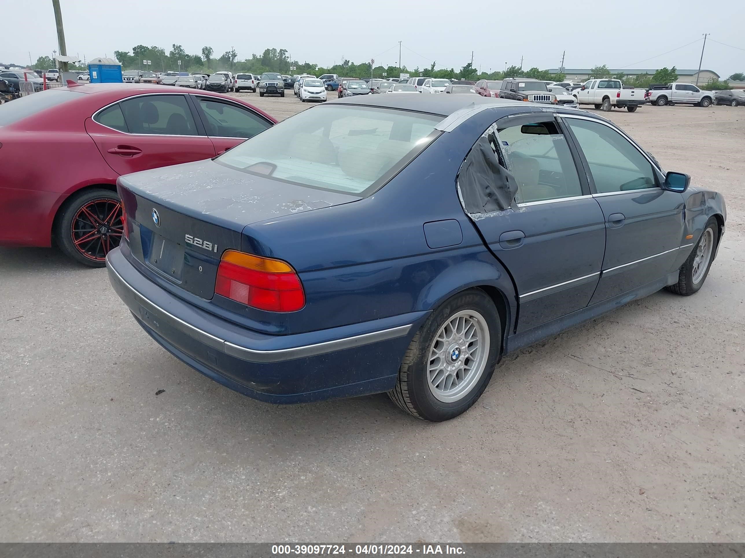 Photo 3 VIN: WBADM6330XBY27104 - BMW 5ER 