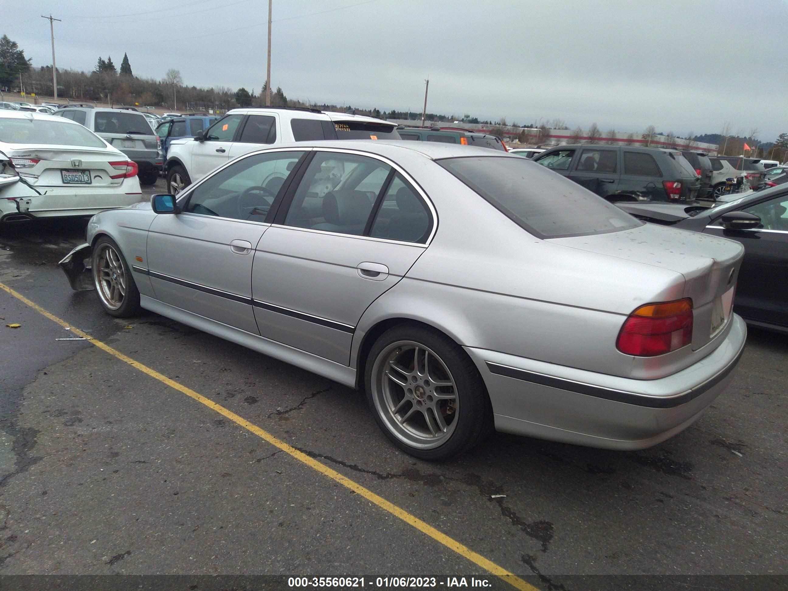 Photo 2 VIN: WBADM6333XBY23497 - BMW 5ER 