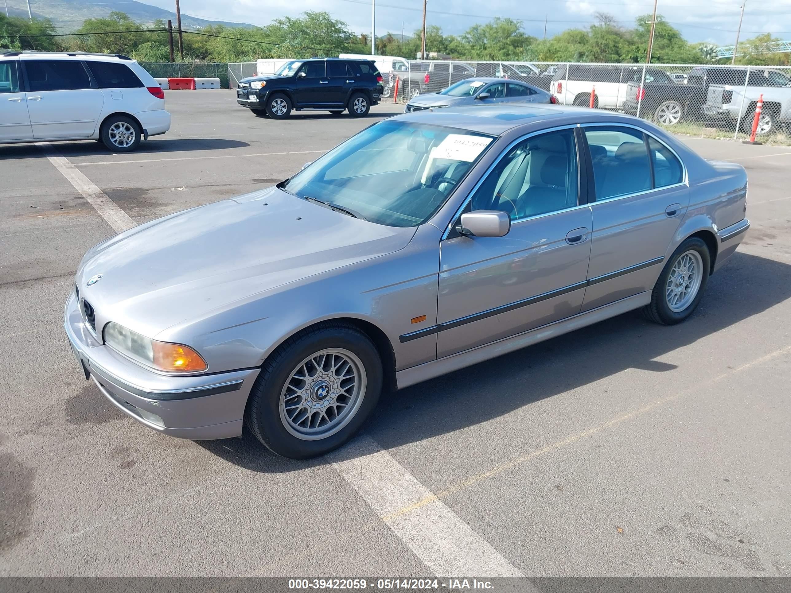 Photo 1 VIN: WBADM6335XBY23971 - BMW 5ER 