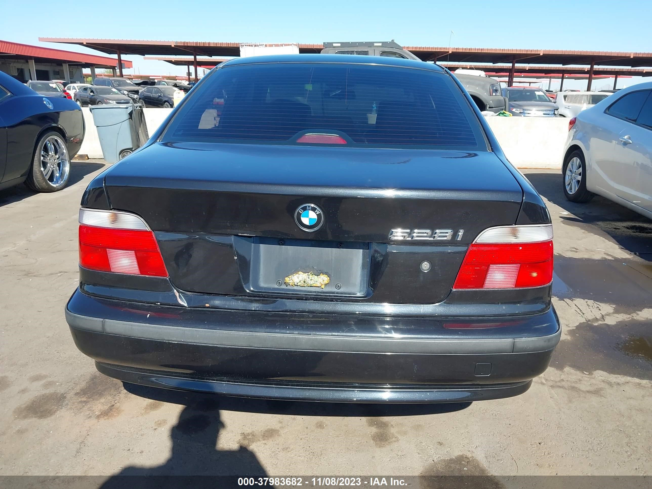 Photo 14 VIN: WBADM6342YGU28255 - BMW 5ER 