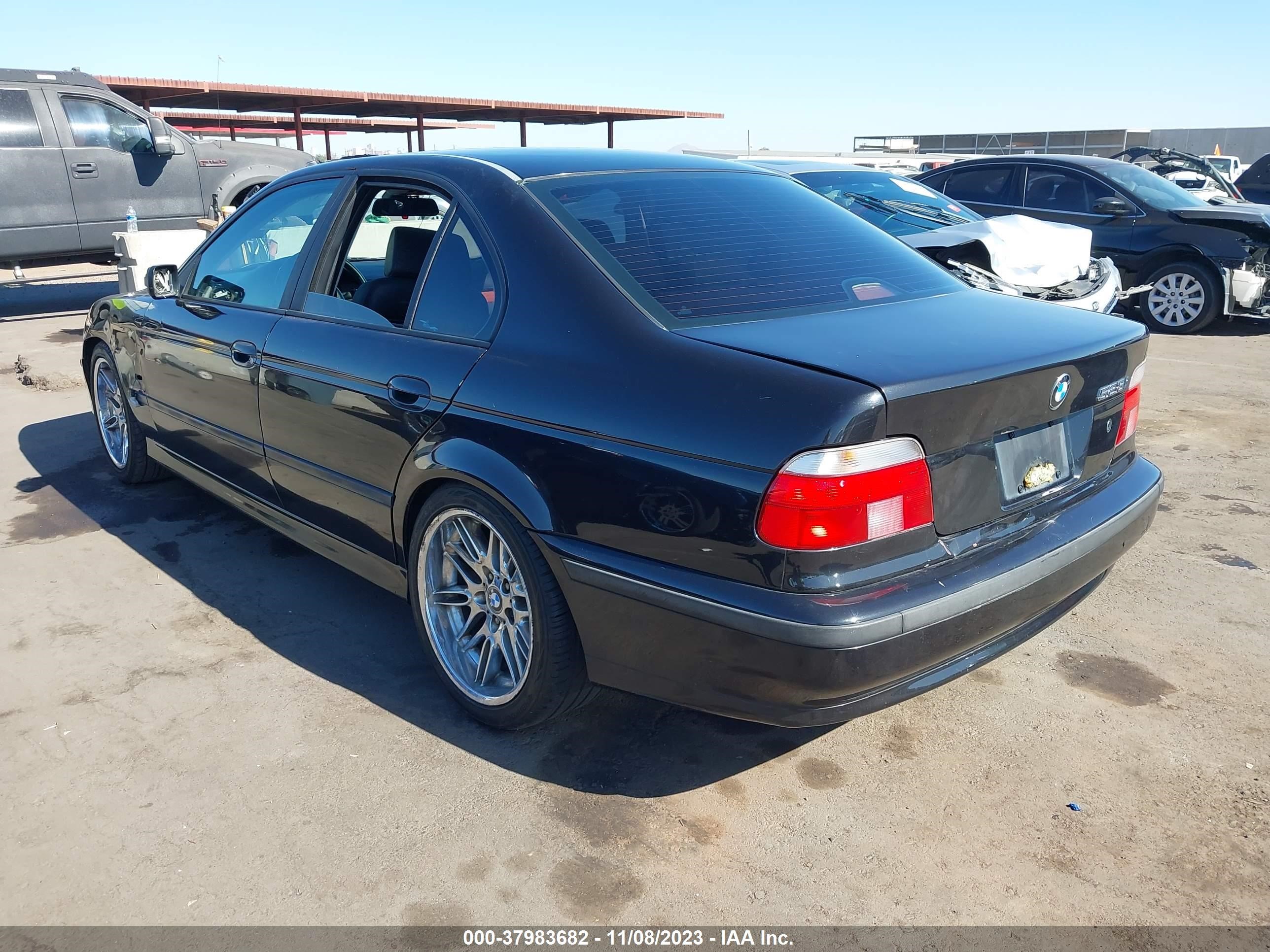 Photo 2 VIN: WBADM6342YGU28255 - BMW 5ER 