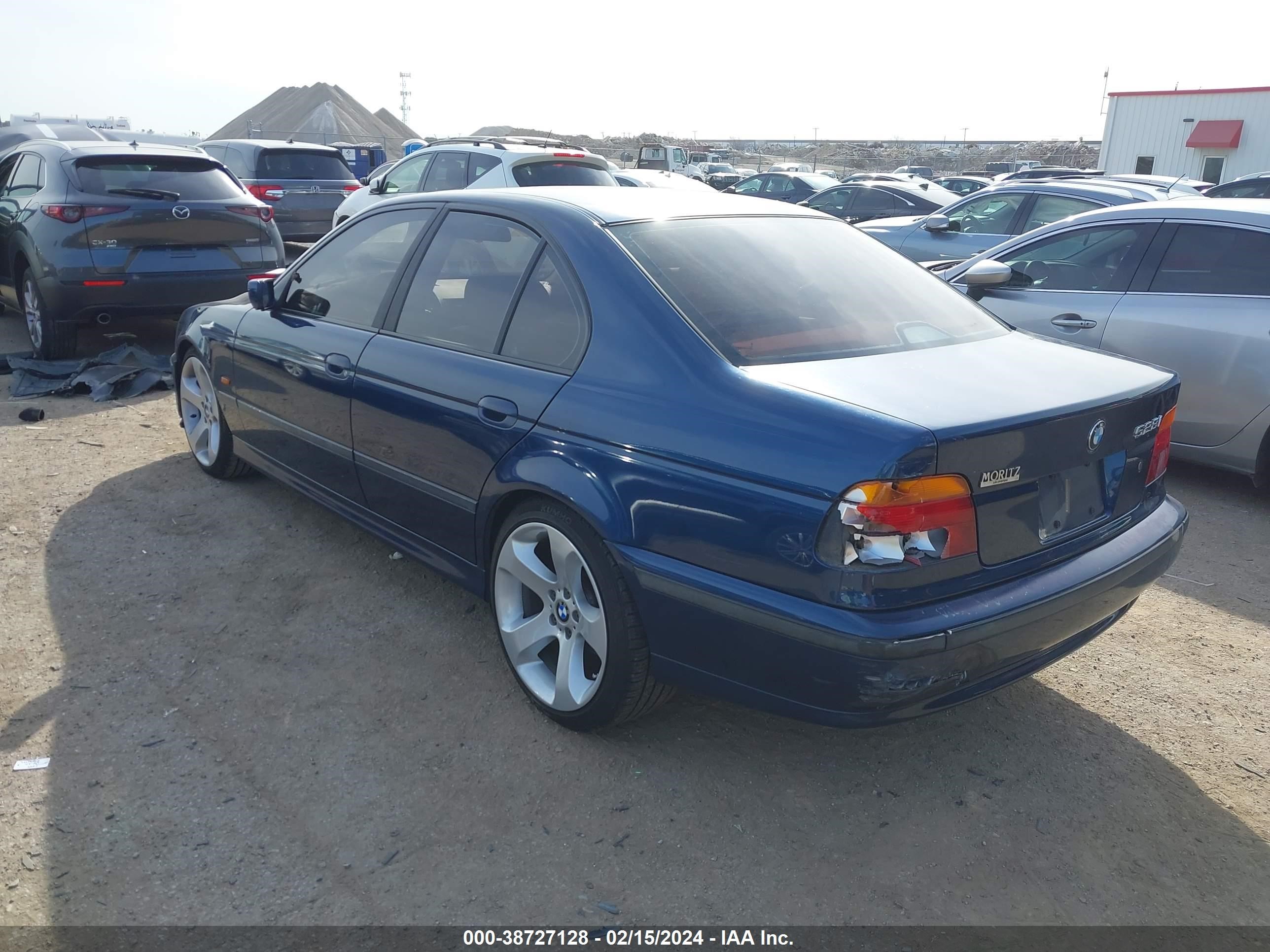 Photo 2 VIN: WBADM6345YGU29612 - BMW 5ER 