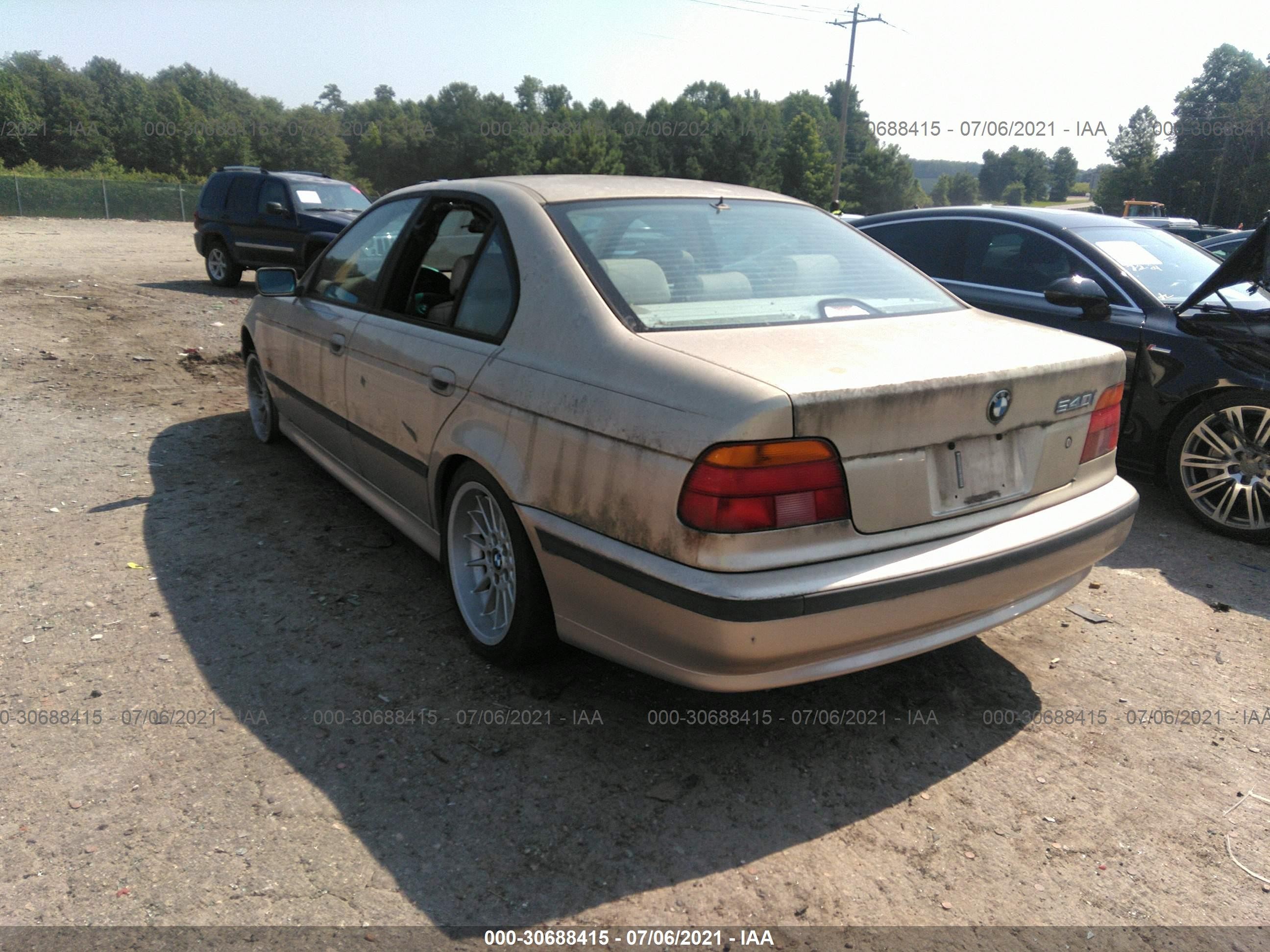 Photo 2 VIN: WBADN6333XGM60912 - BMW 5ER 