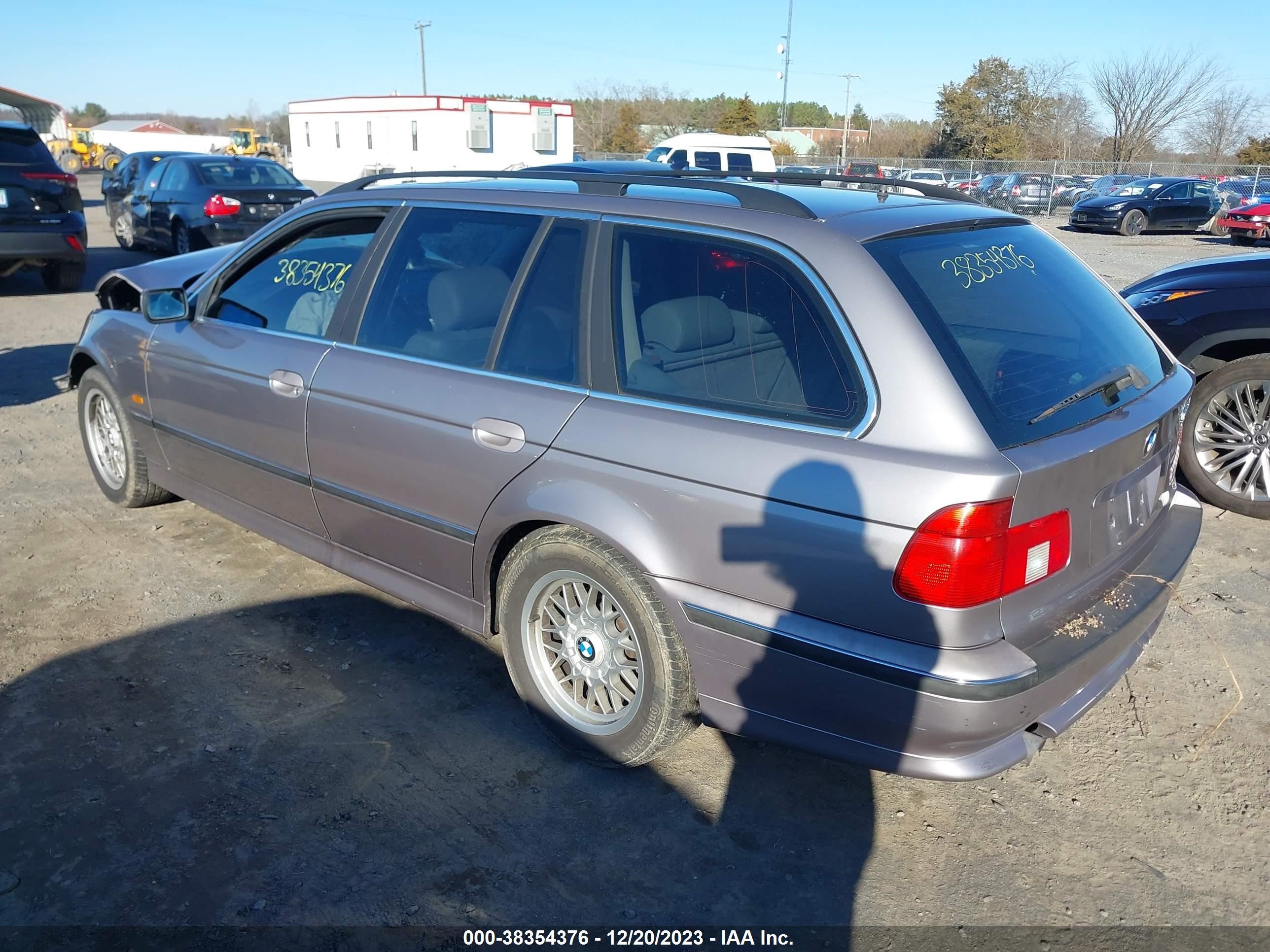 Photo 2 VIN: WBADP6339XBV61816 - BMW 5ER 