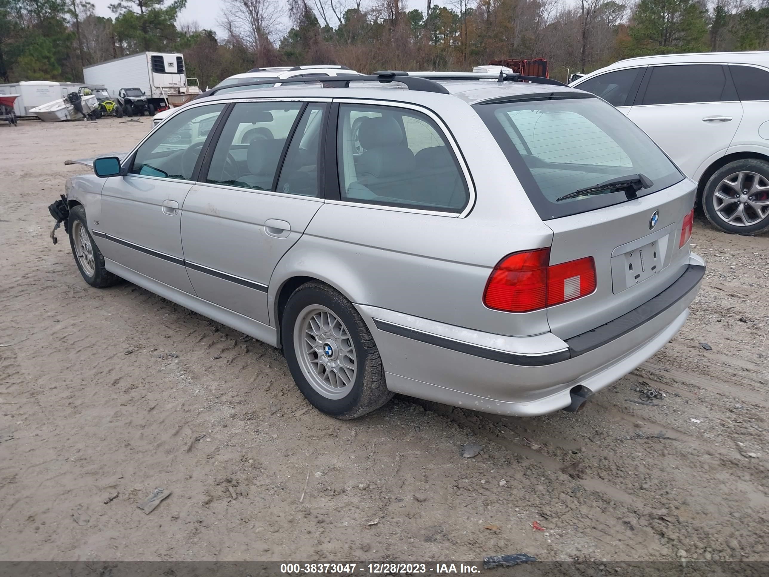 Photo 2 VIN: WBADP6346XBV62124 - BMW 5ER 