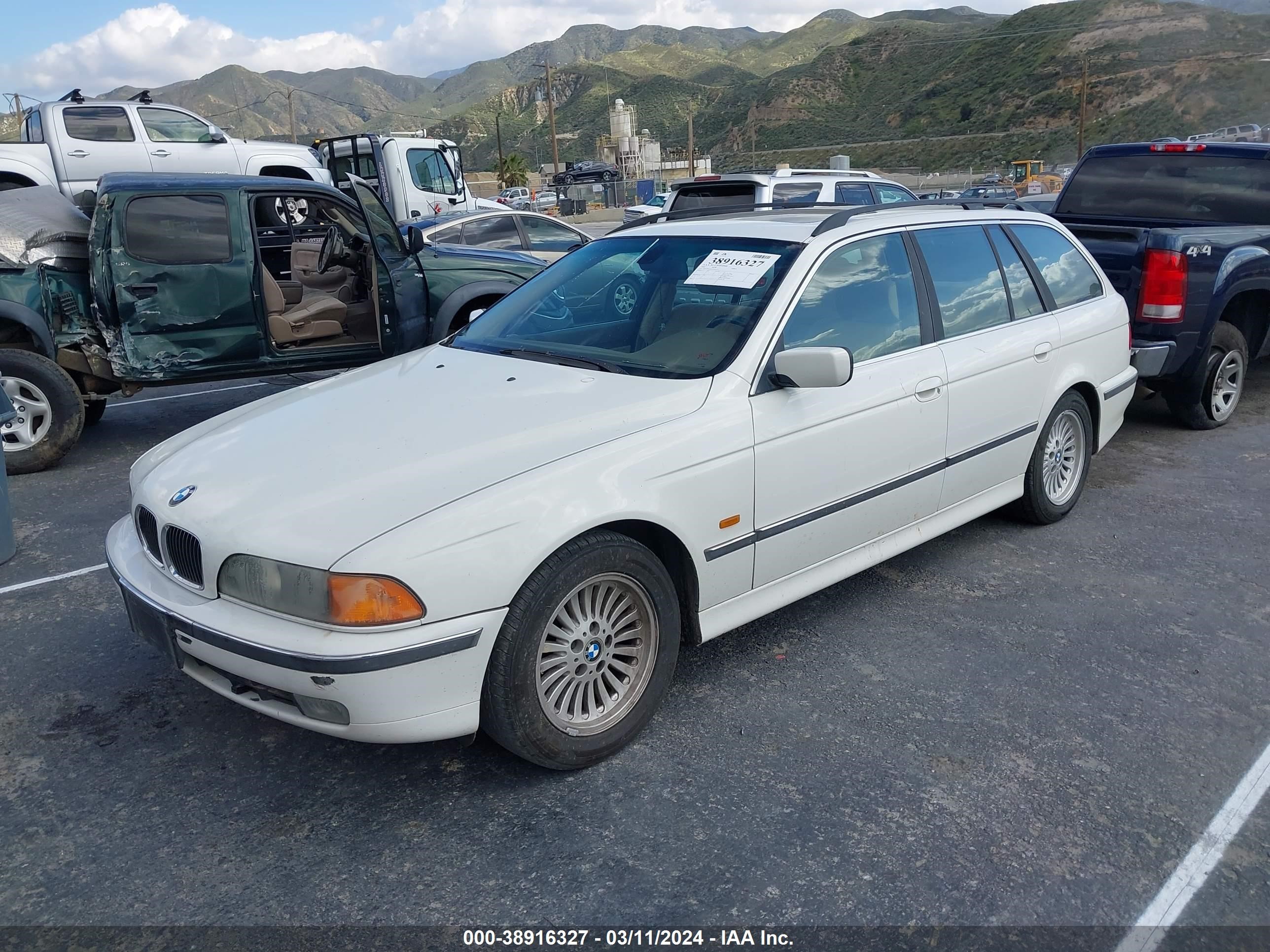 Photo 1 VIN: WBADR634XYGN91513 - BMW 5ER 