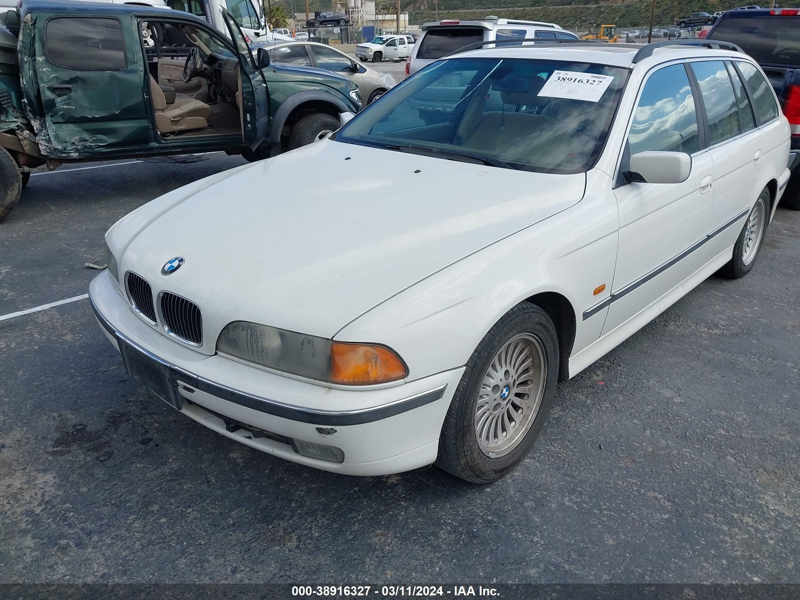 Photo 5 VIN: WBADR634XYGN91513 - BMW 5ER 