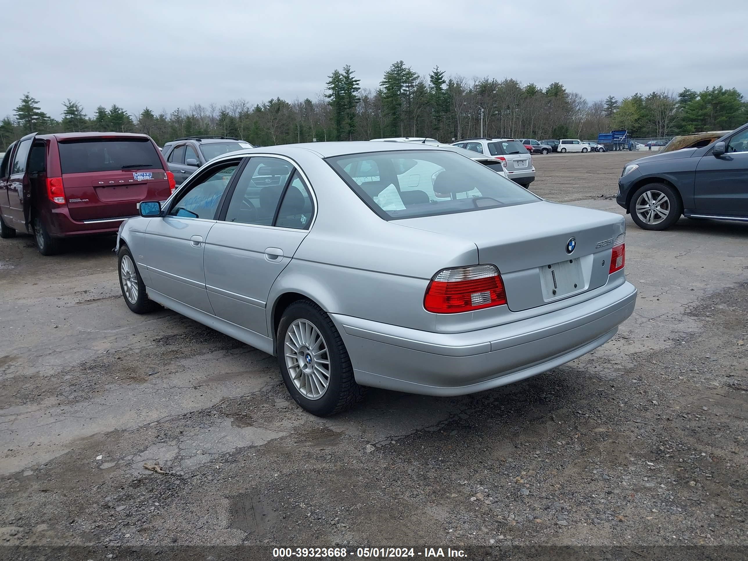 Photo 2 VIN: WBADT33442GF41619 - BMW 5ER 