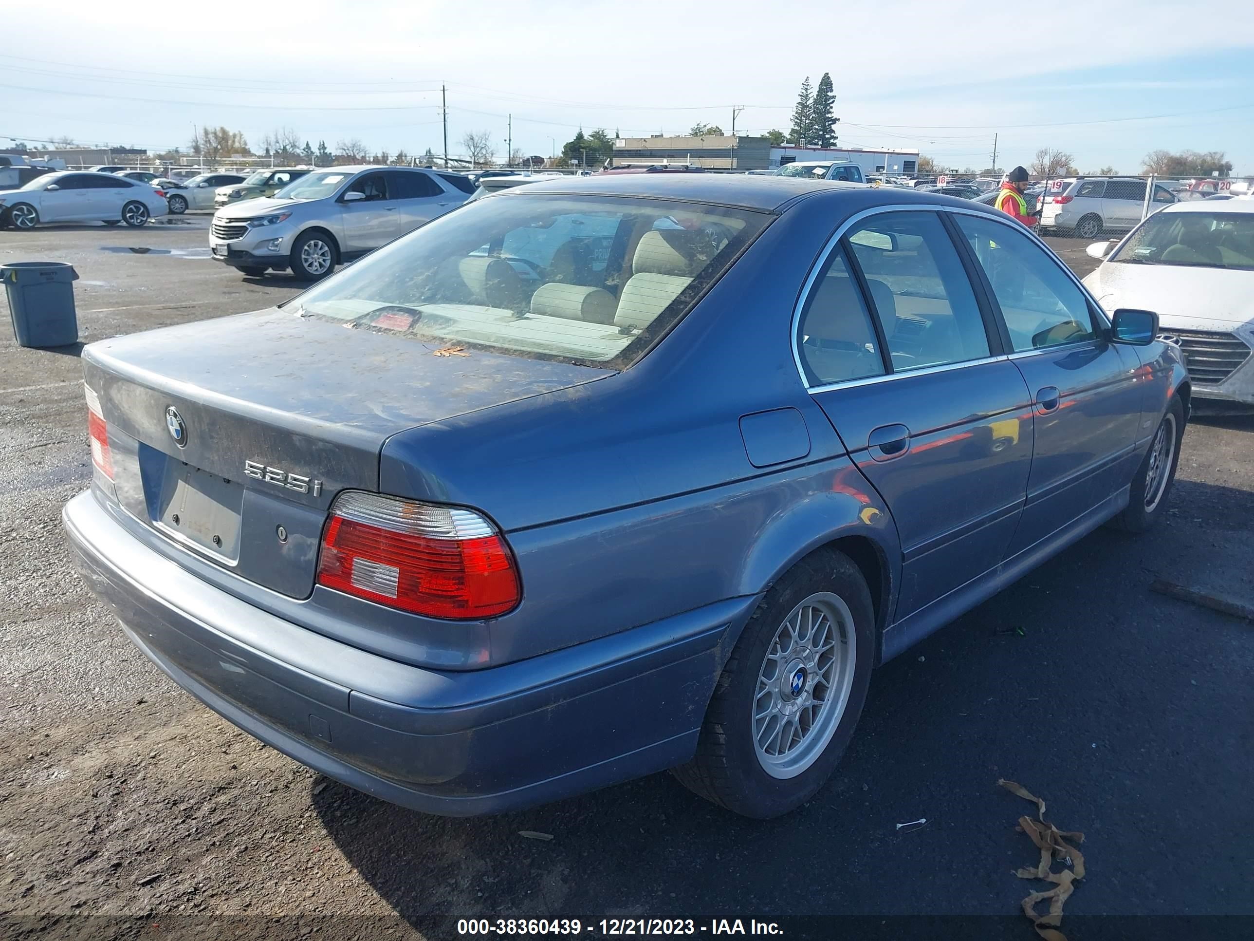 Photo 3 VIN: WBADT43492GY44334 - BMW 5ER 