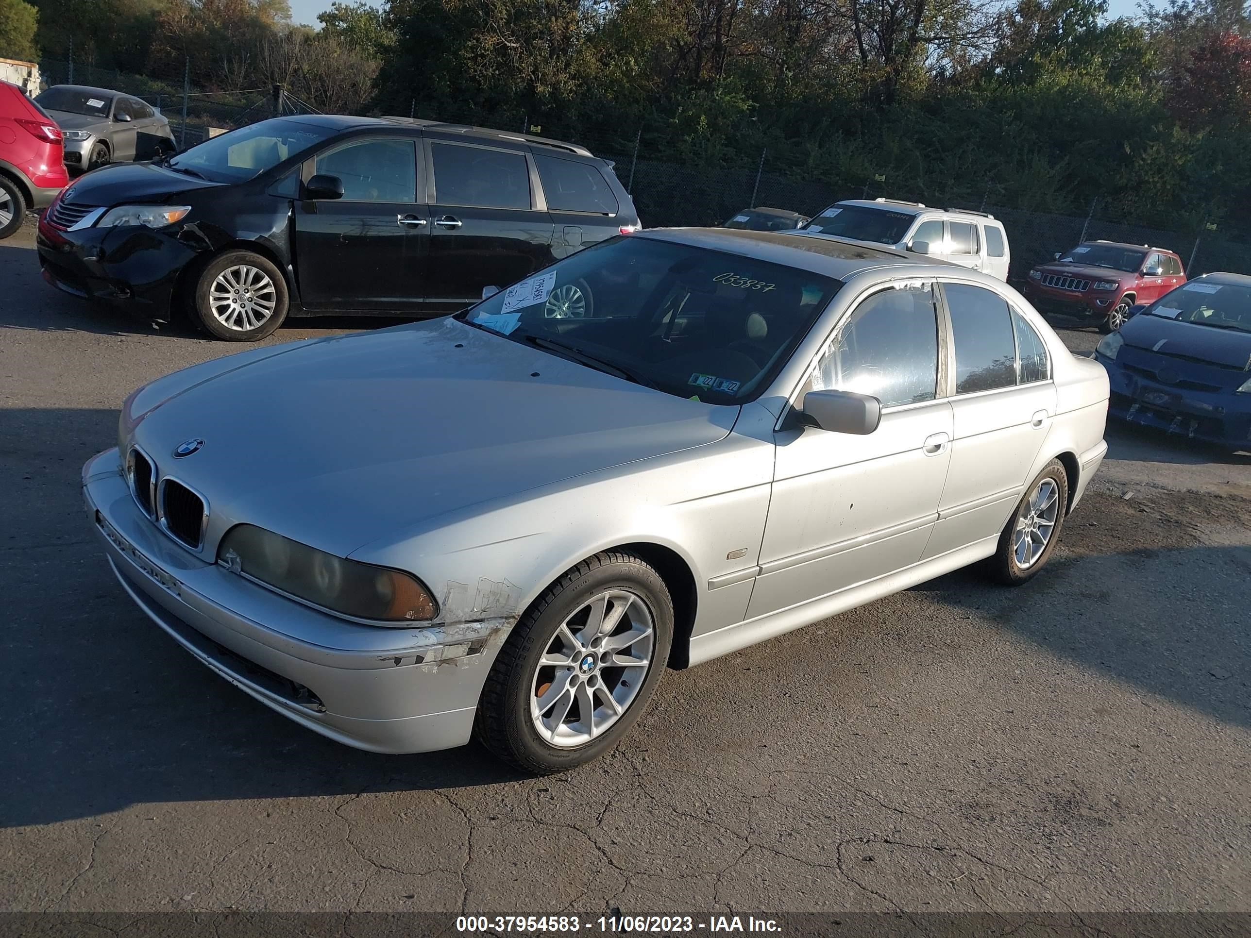 Photo 1 VIN: WBADT434X3G033837 - BMW 5ER 