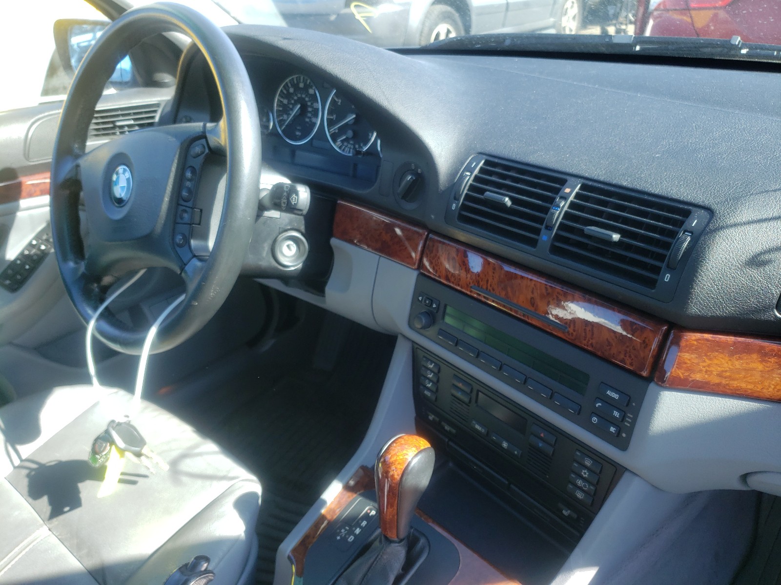 Photo 8 VIN: WBADT434X3GY99098 - BMW 525 I AUTO 