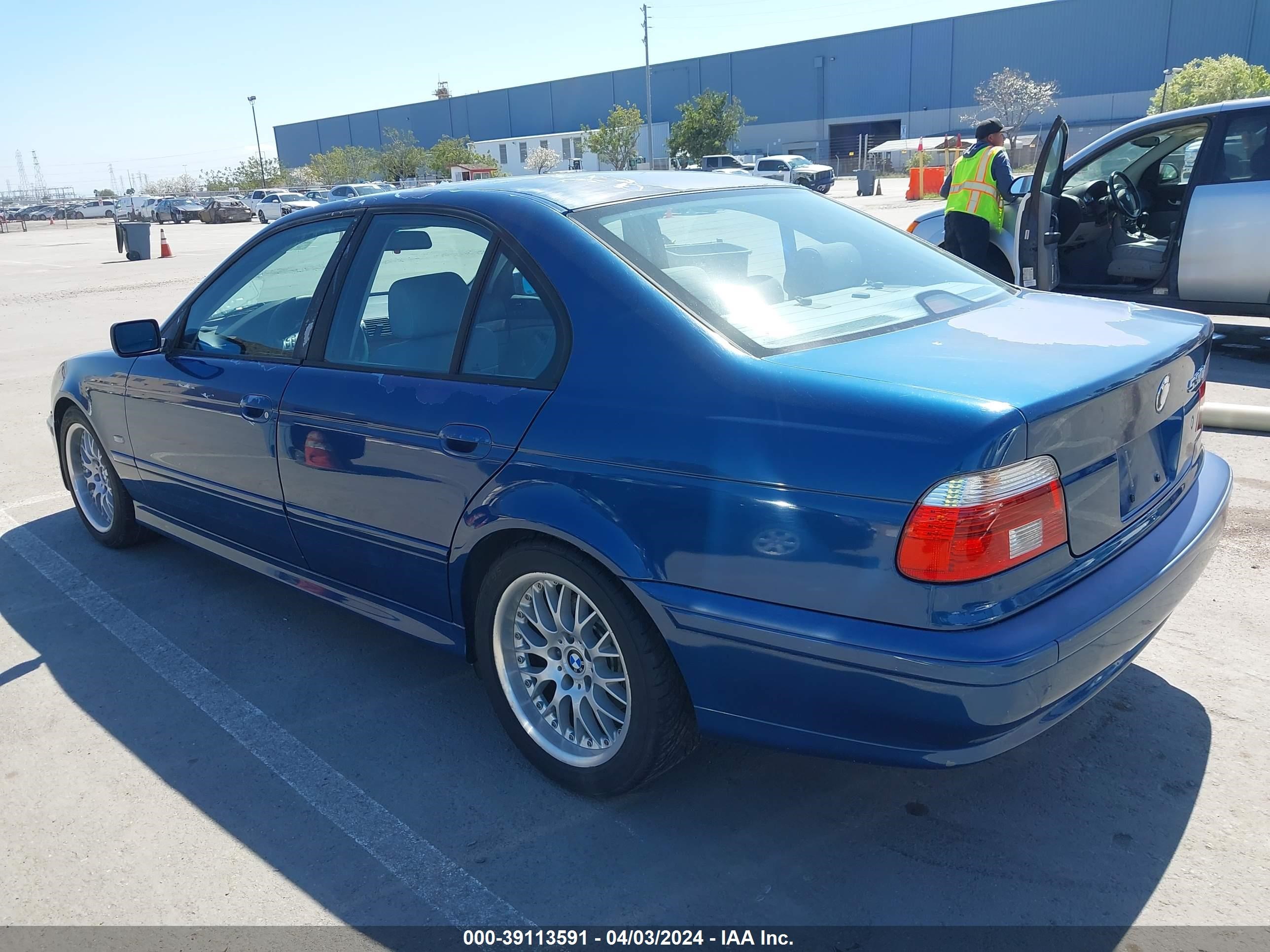 Photo 2 VIN: WBADT53483CE94308 - BMW 5ER 