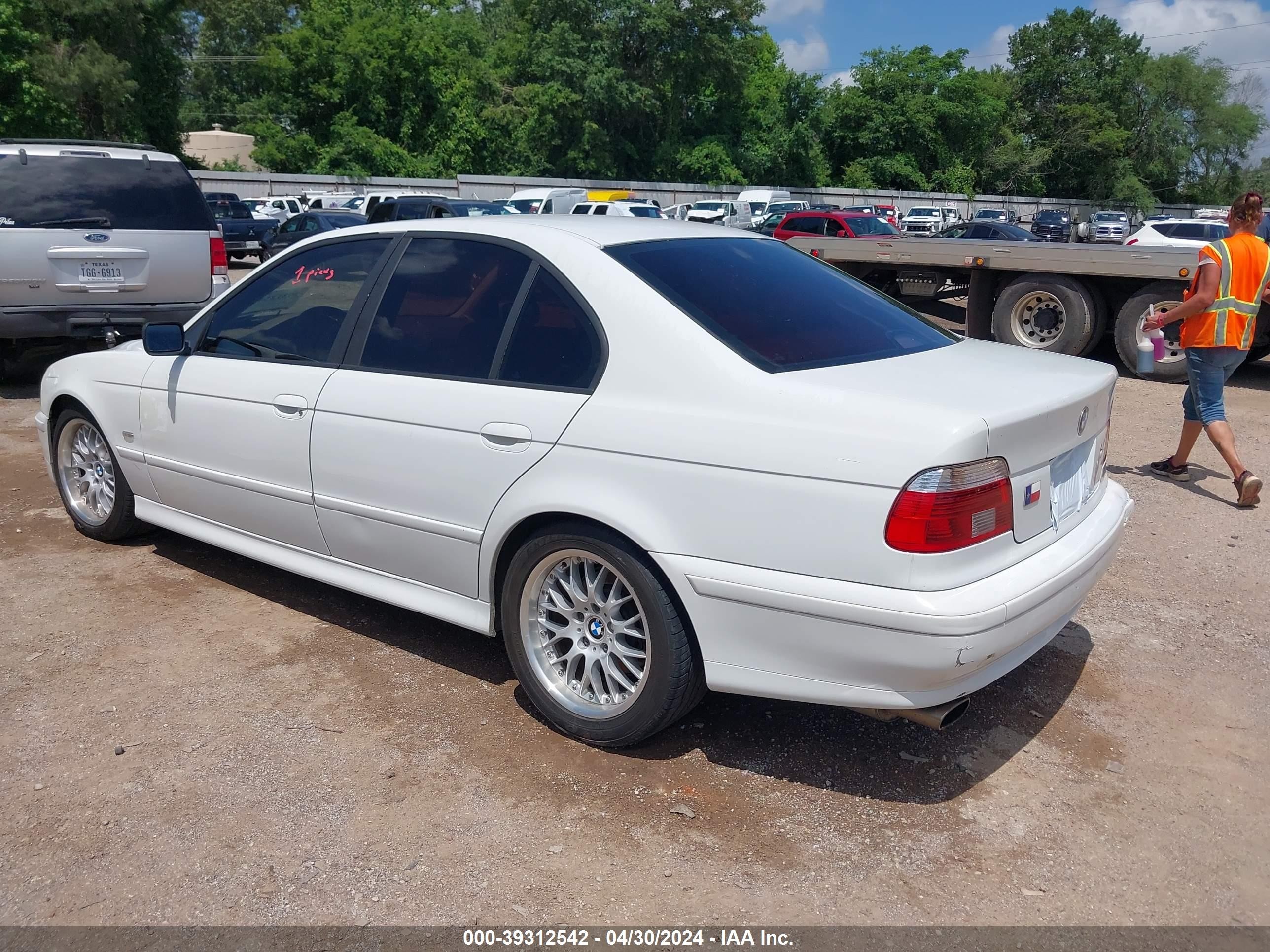 Photo 2 VIN: WBADT634X2CK25762 - BMW 5ER 