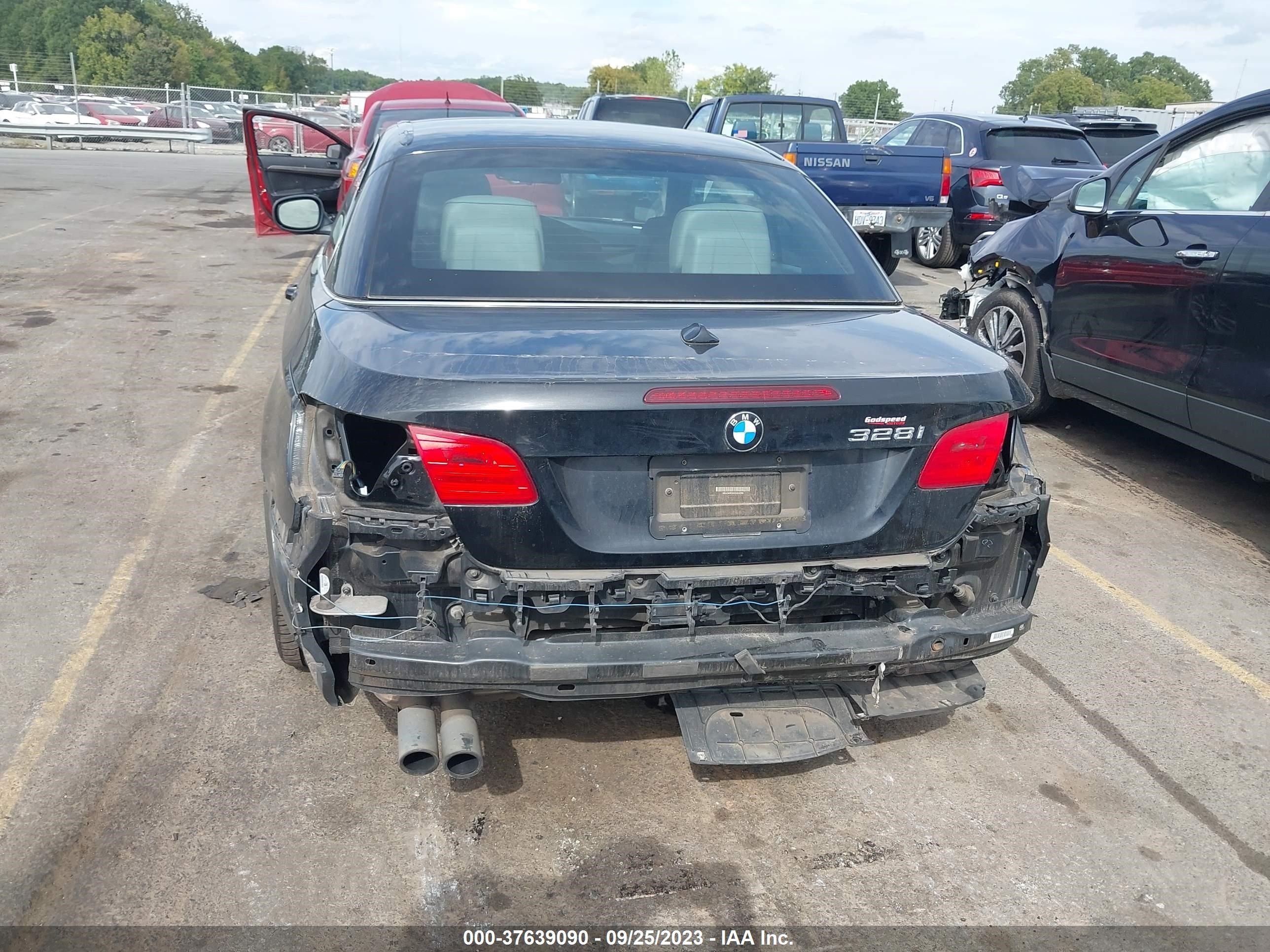 Photo 16 VIN: WBADW3C50CE824299 - BMW 3ER 