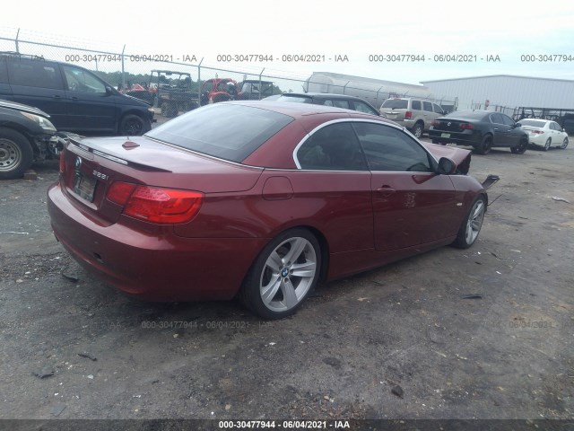 Photo 3 VIN: WBADW3C57BE536357 - BMW 3 