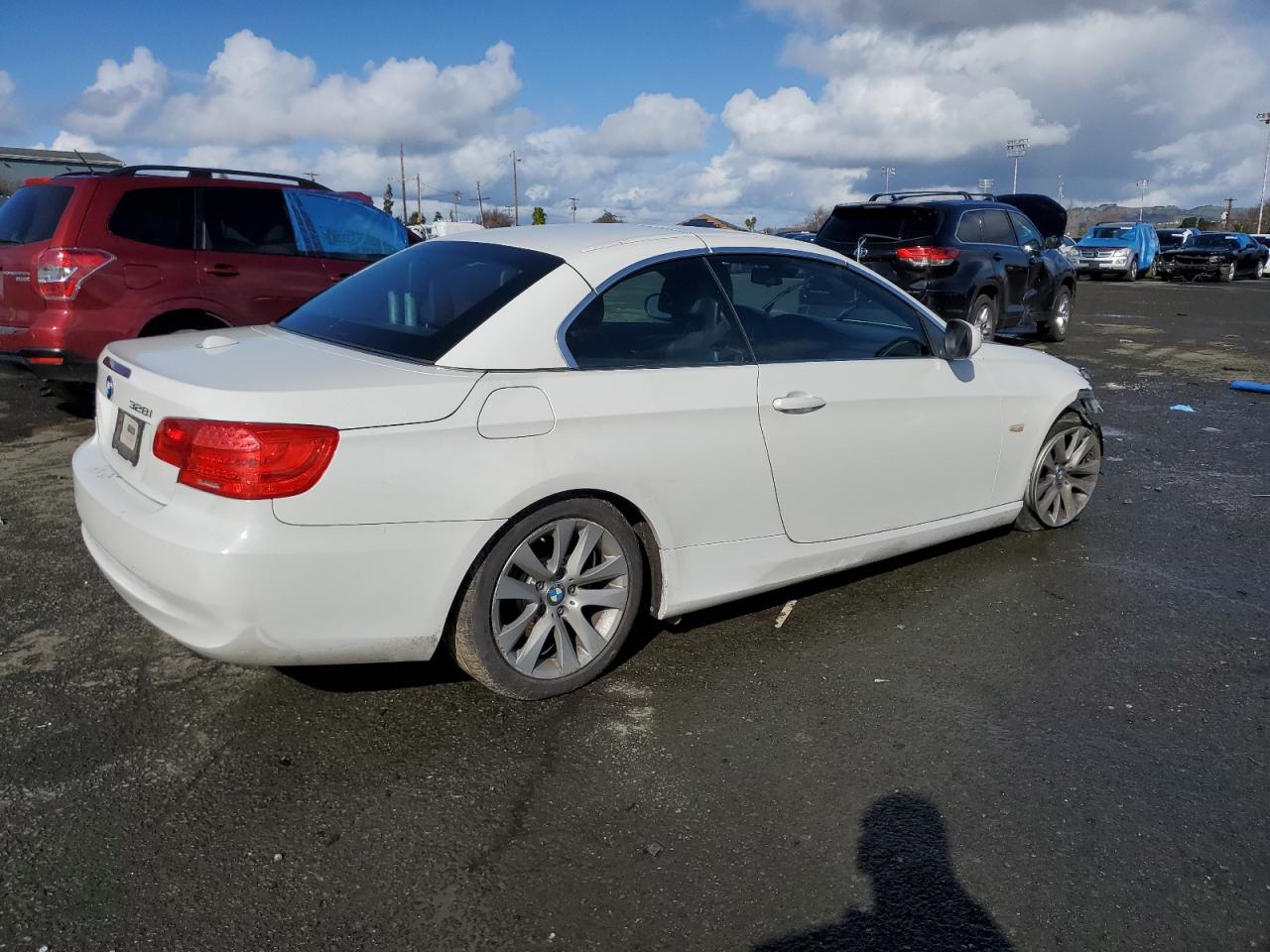 Photo 2 VIN: WBADW3C59DE824707 - BMW 3ER 