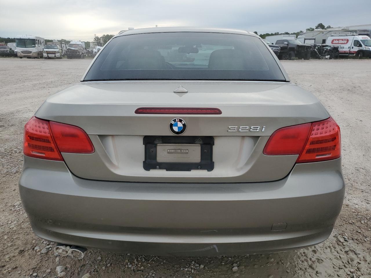 Photo 5 VIN: WBADW3C5XBE537051 - BMW 3ER 