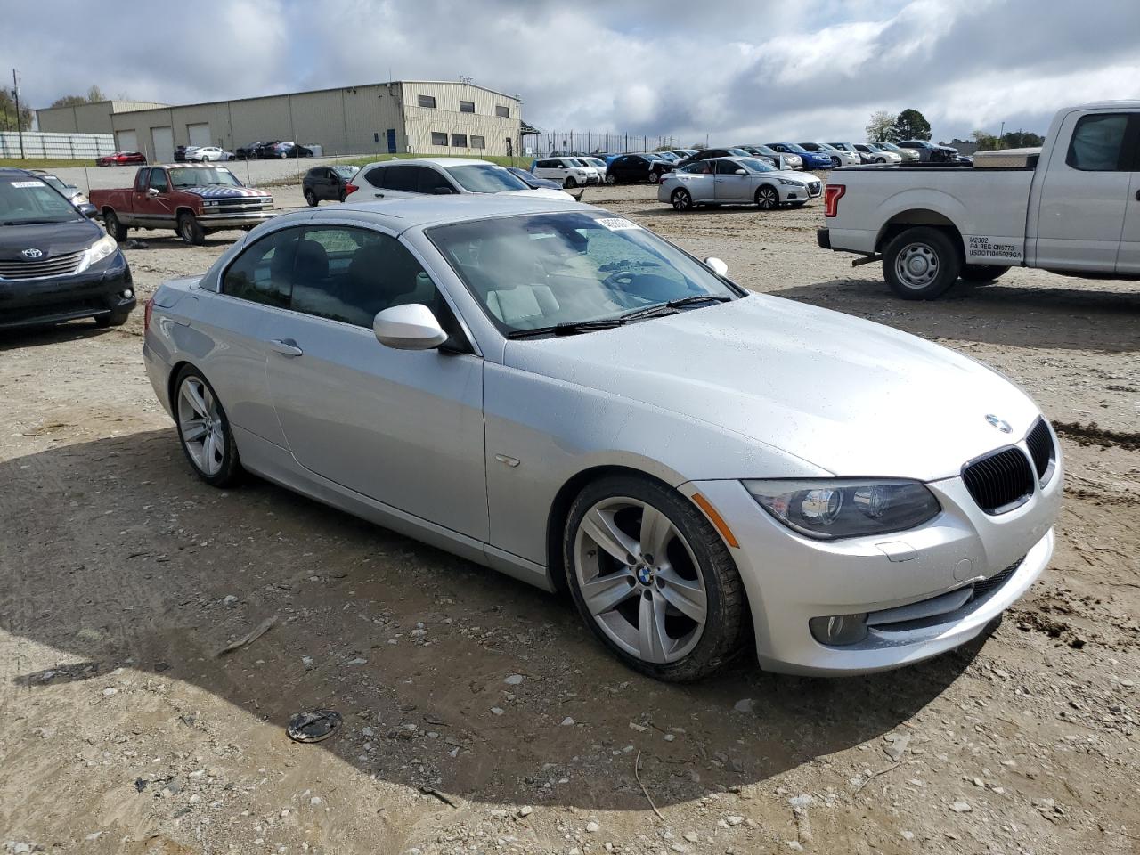 Photo 3 VIN: WBADW3C5XBE538412 - BMW 3ER 