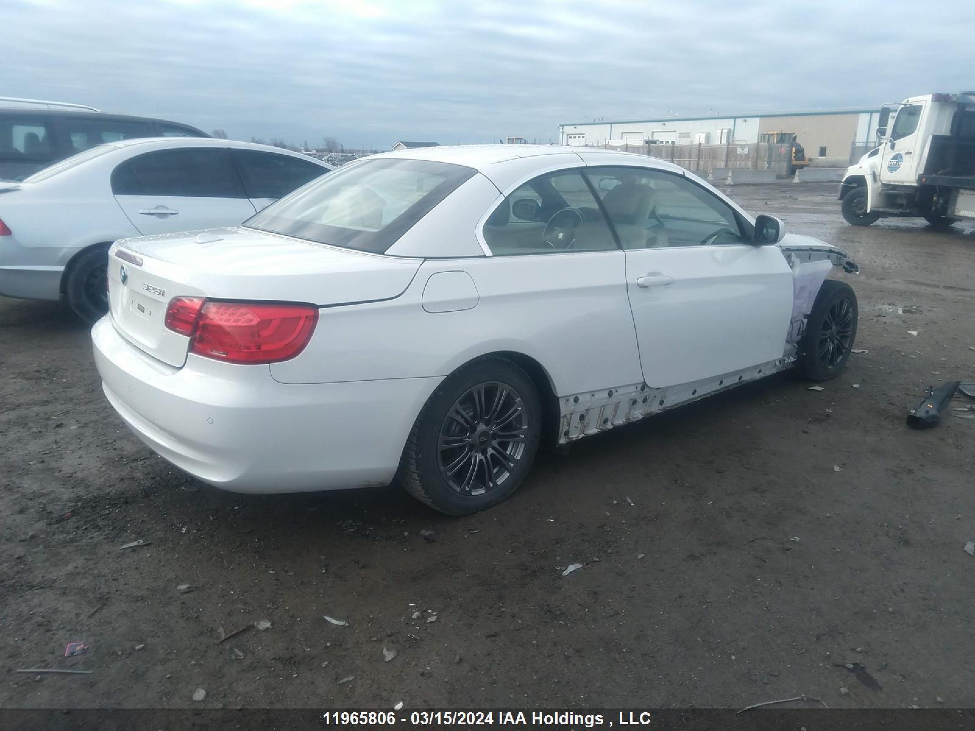 Photo 3 VIN: WBADW3C5XBE540502 - BMW 3ER 