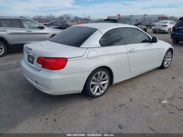 Photo 3 VIN: WBADW7C50BE726573 - BMW 328I 