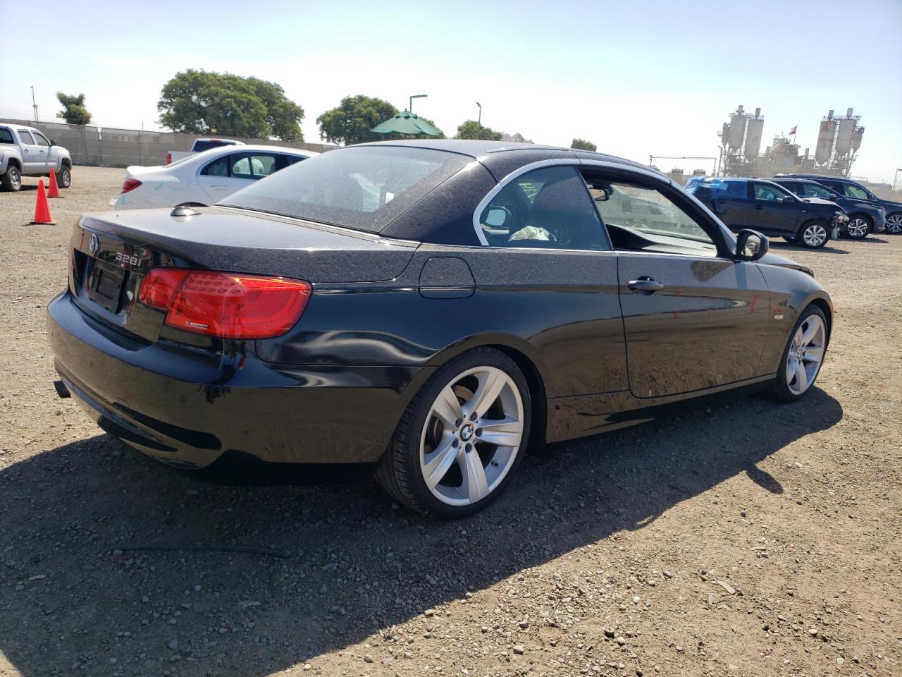 Photo 2 VIN: WBADW7C53BE545256 - BMW 3ER 