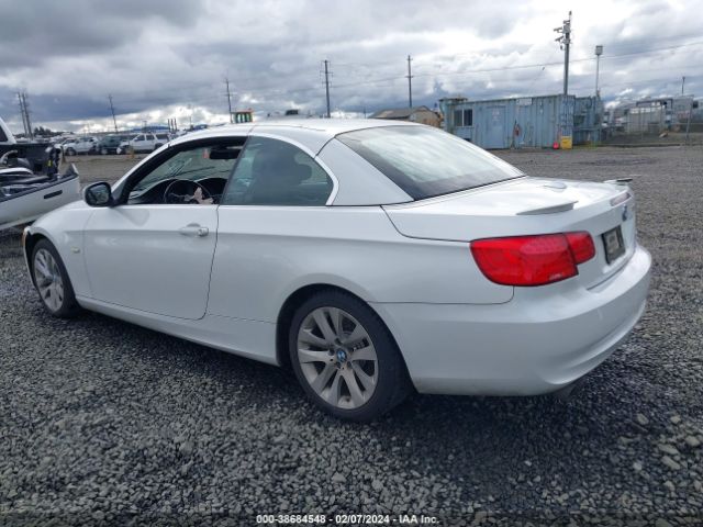 Photo 2 VIN: WBADW7C54BE727385 - BMW 328I 