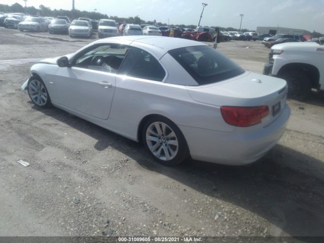 Photo 2 VIN: WBADW7C55BE727962 - BMW 3 