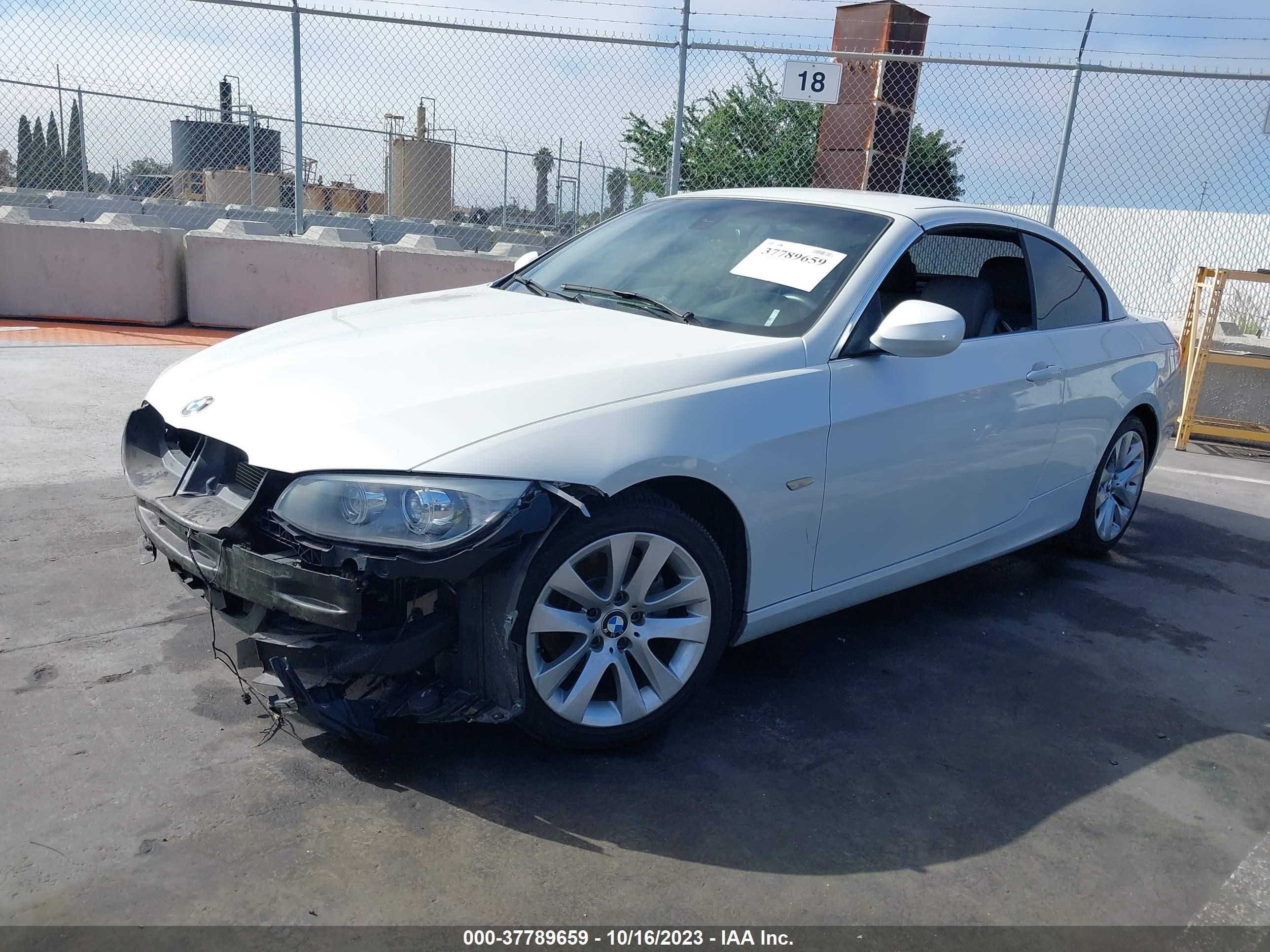 Photo 1 VIN: WBADW7C58DE732799 - BMW 3ER 