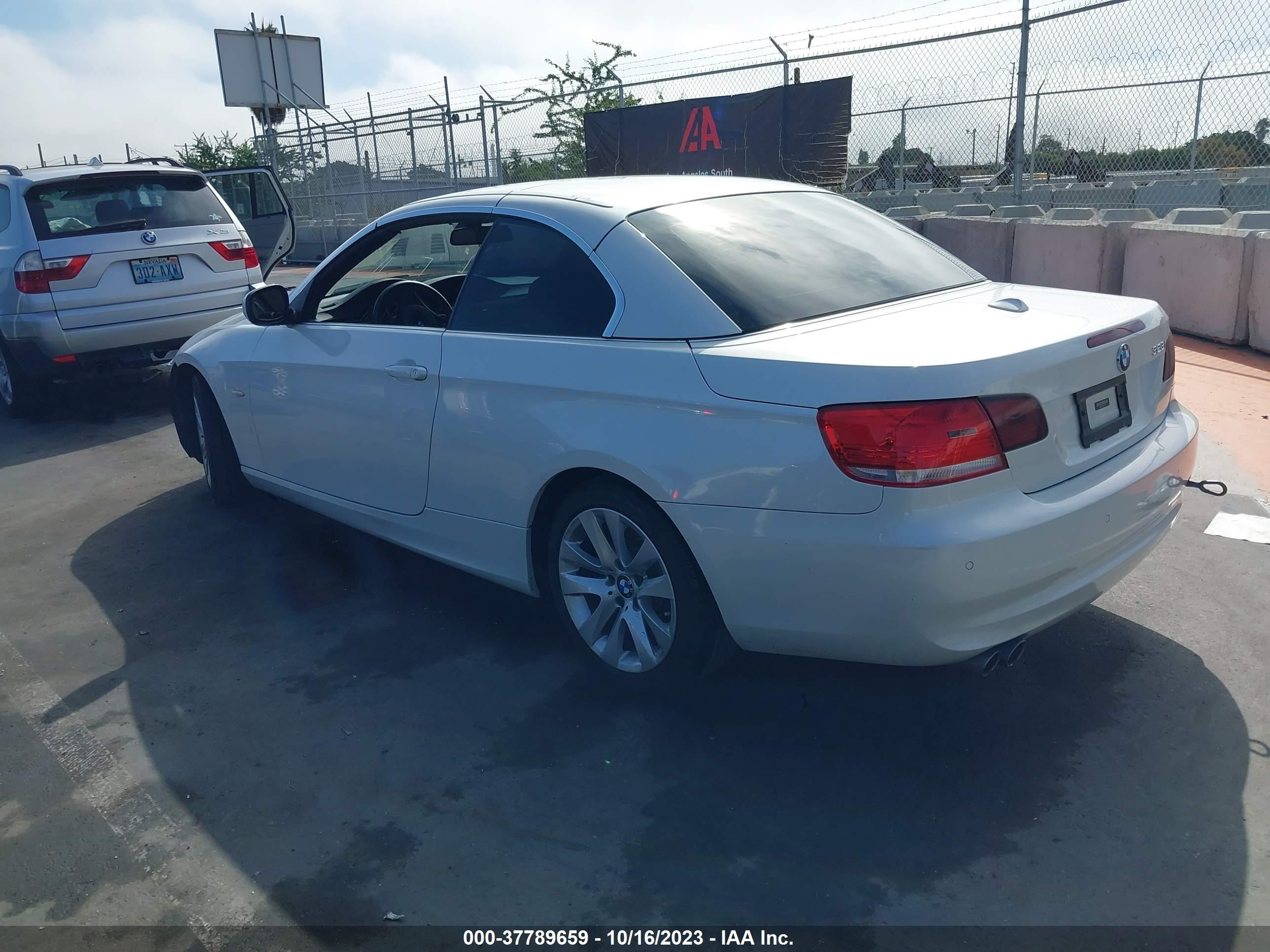 Photo 2 VIN: WBADW7C58DE732799 - BMW 3ER 