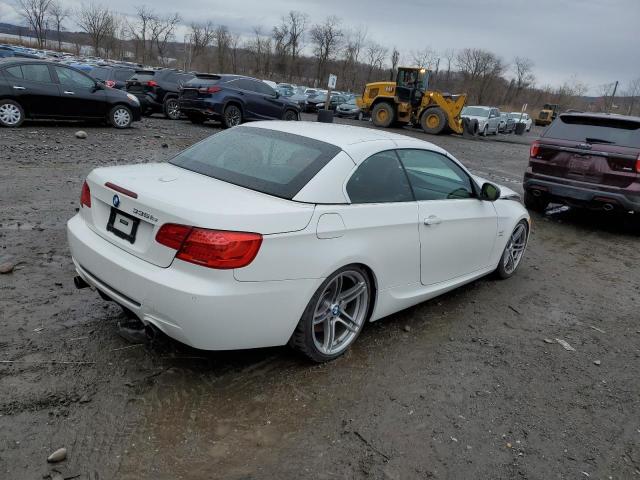 Photo 2 VIN: WBADX1C52BE570529 - BMW 335 IS 