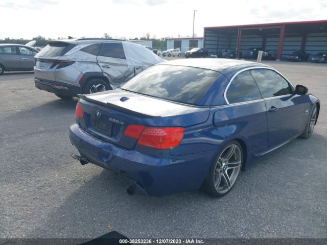 Photo 3 VIN: WBADX1C56DJ129030 - BMW 335IS 