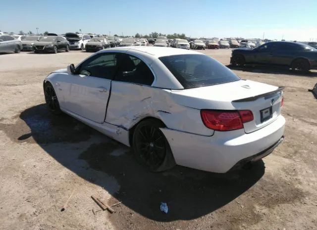 Photo 2 VIN: WBADX7C54BE579087 - BMW 3 SERIES 