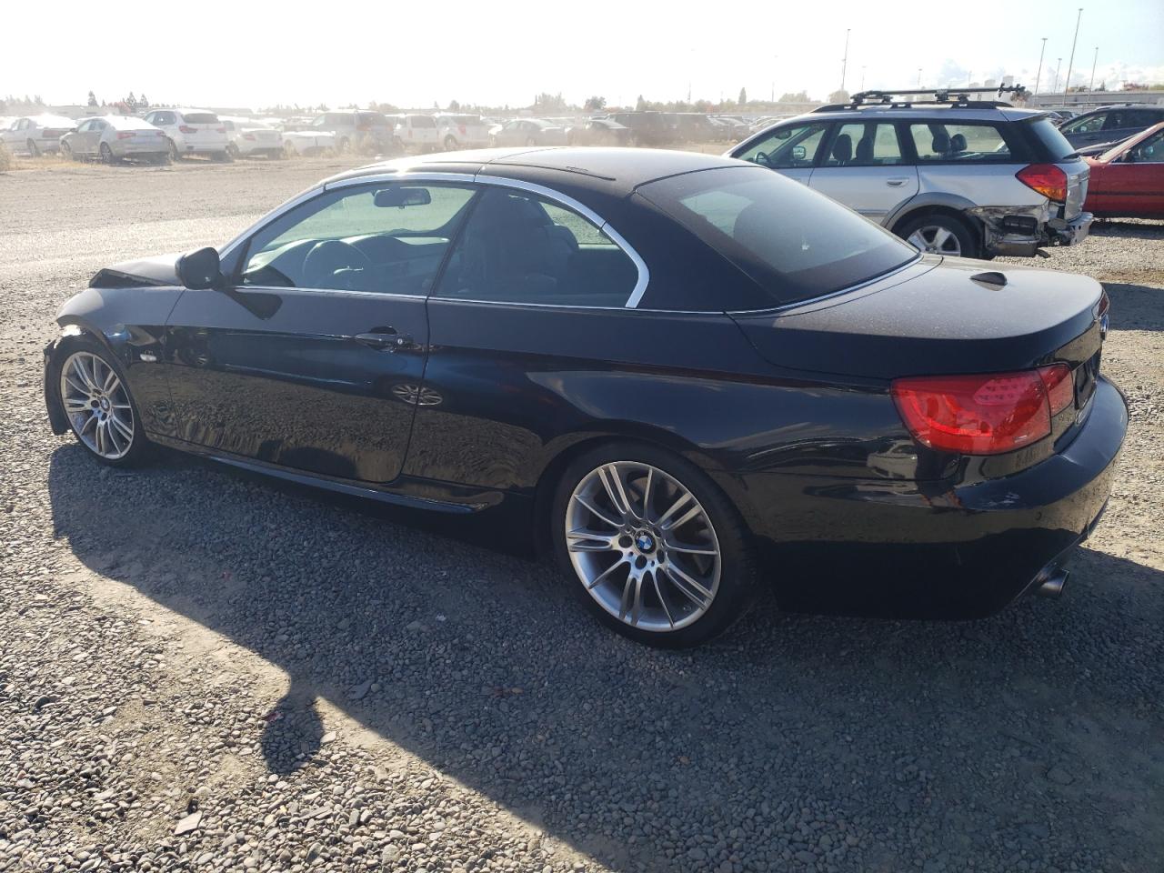 Photo 1 VIN: WBADX7C54BE743325 - BMW 335 I 