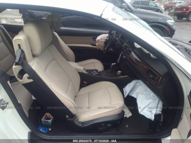 Photo 4 VIN: WBADX7C55BE579616 - BMW 3 