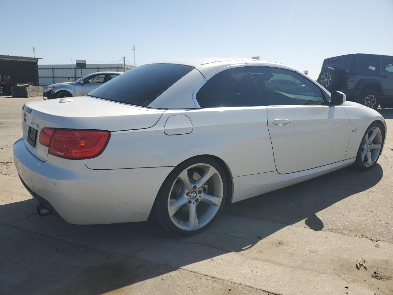 Photo 2 VIN: WBADX7C56CE744378 - BMW 3ER 