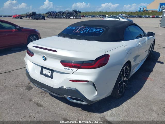 Photo 3 VIN: WBADZ2C00NCG88182 - BMW 840I 