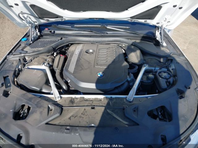 Photo 9 VIN: WBADZ4C07NCJ26403 - BMW 840I 