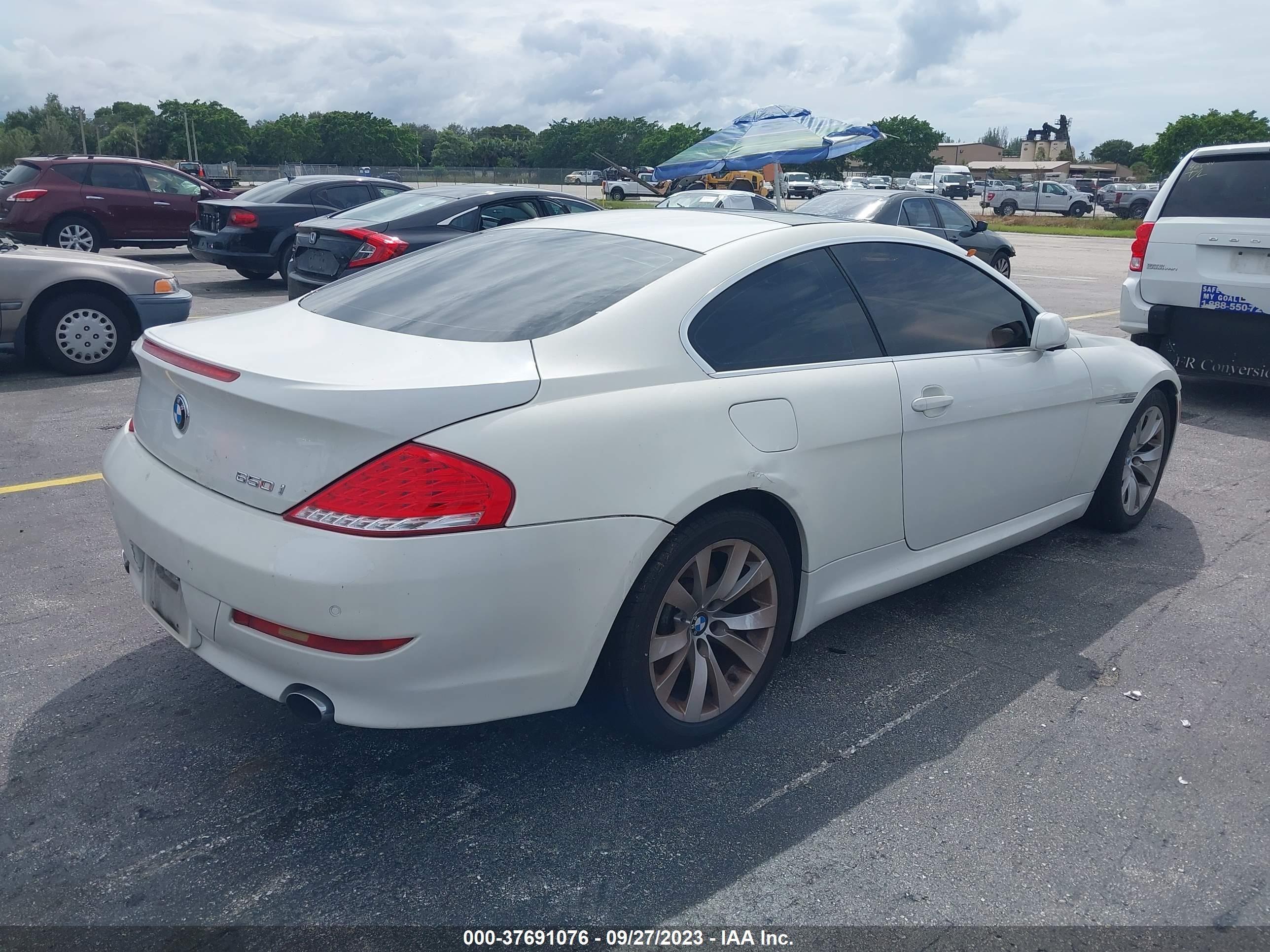 Photo 3 VIN: WBAEA53509CV91902 - BMW 6ER 