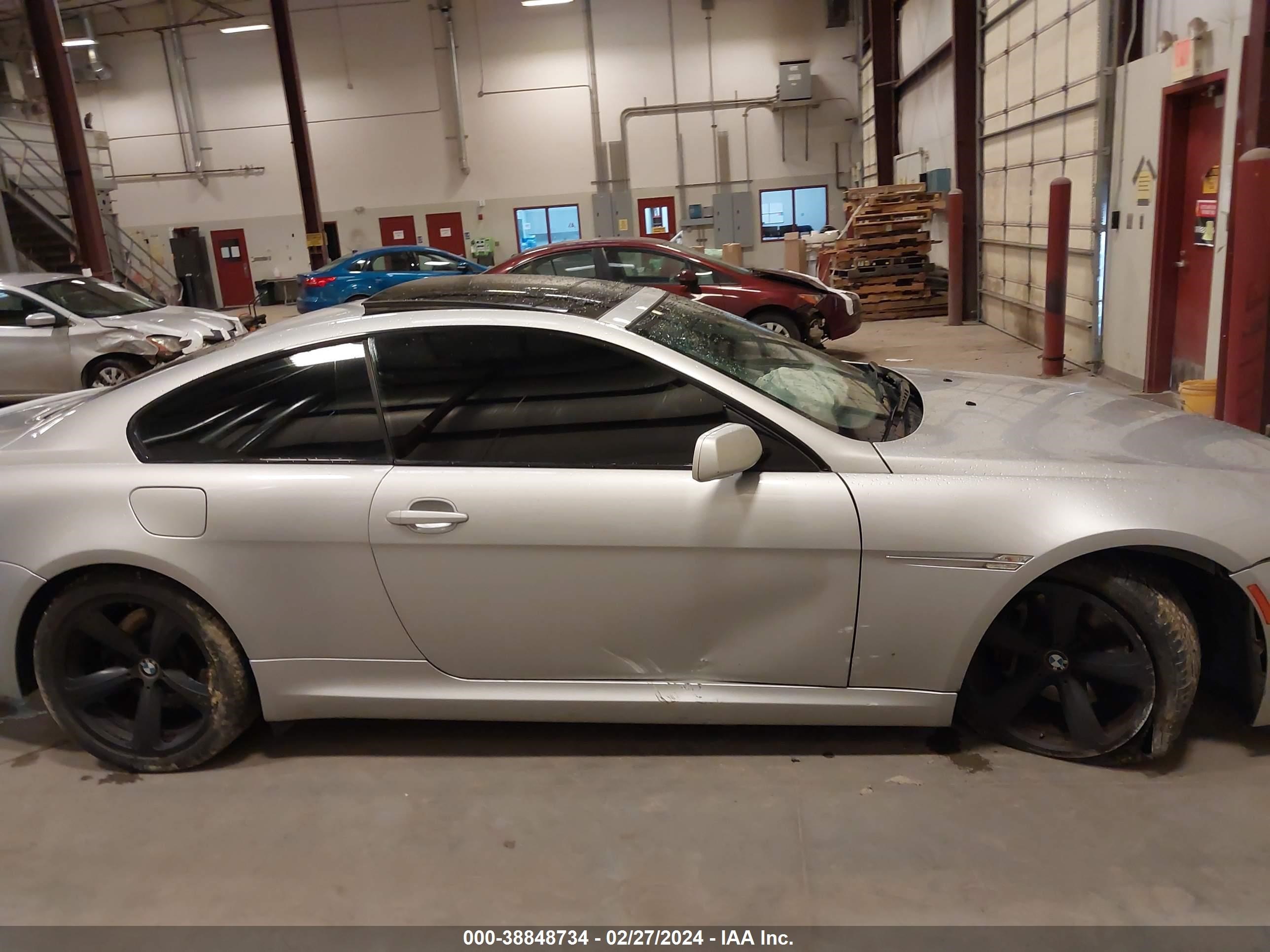 Photo 11 VIN: WBAEA53588CV90950 - BMW 6ER 