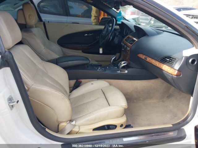 Photo 4 VIN: WBAEB5C53AC224848 - BMW 650I 