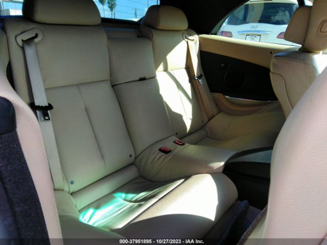 Photo 7 VIN: WBAEB5C54AC225068 - BMW 650I 