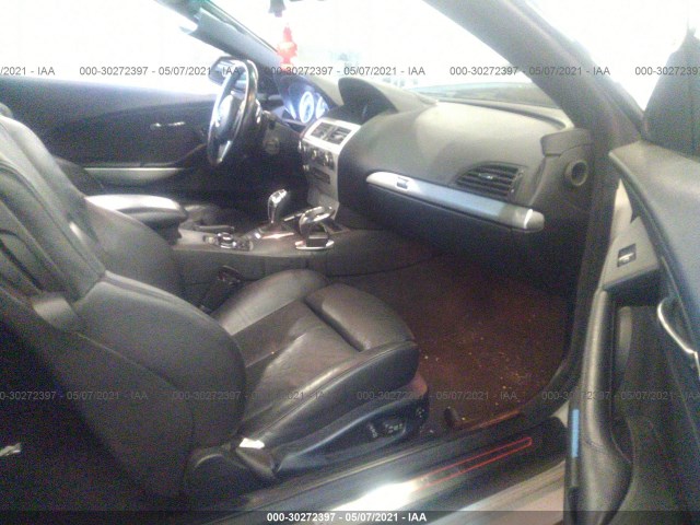 Photo 4 VIN: WBAEB5C56AC225055 - BMW 6 