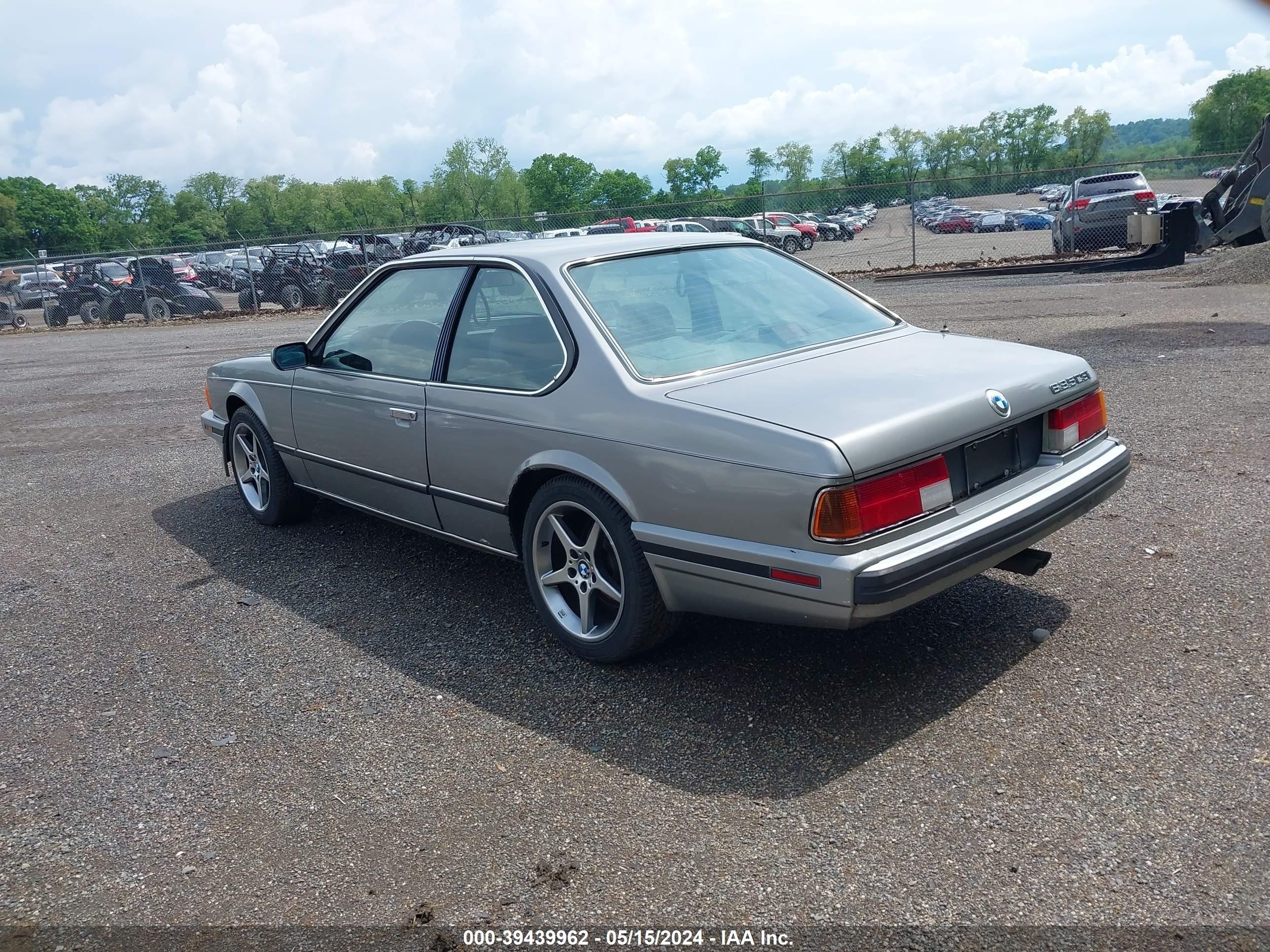 Photo 3 VIN: WBAEC841XJ3266847 - BMW 6ER 