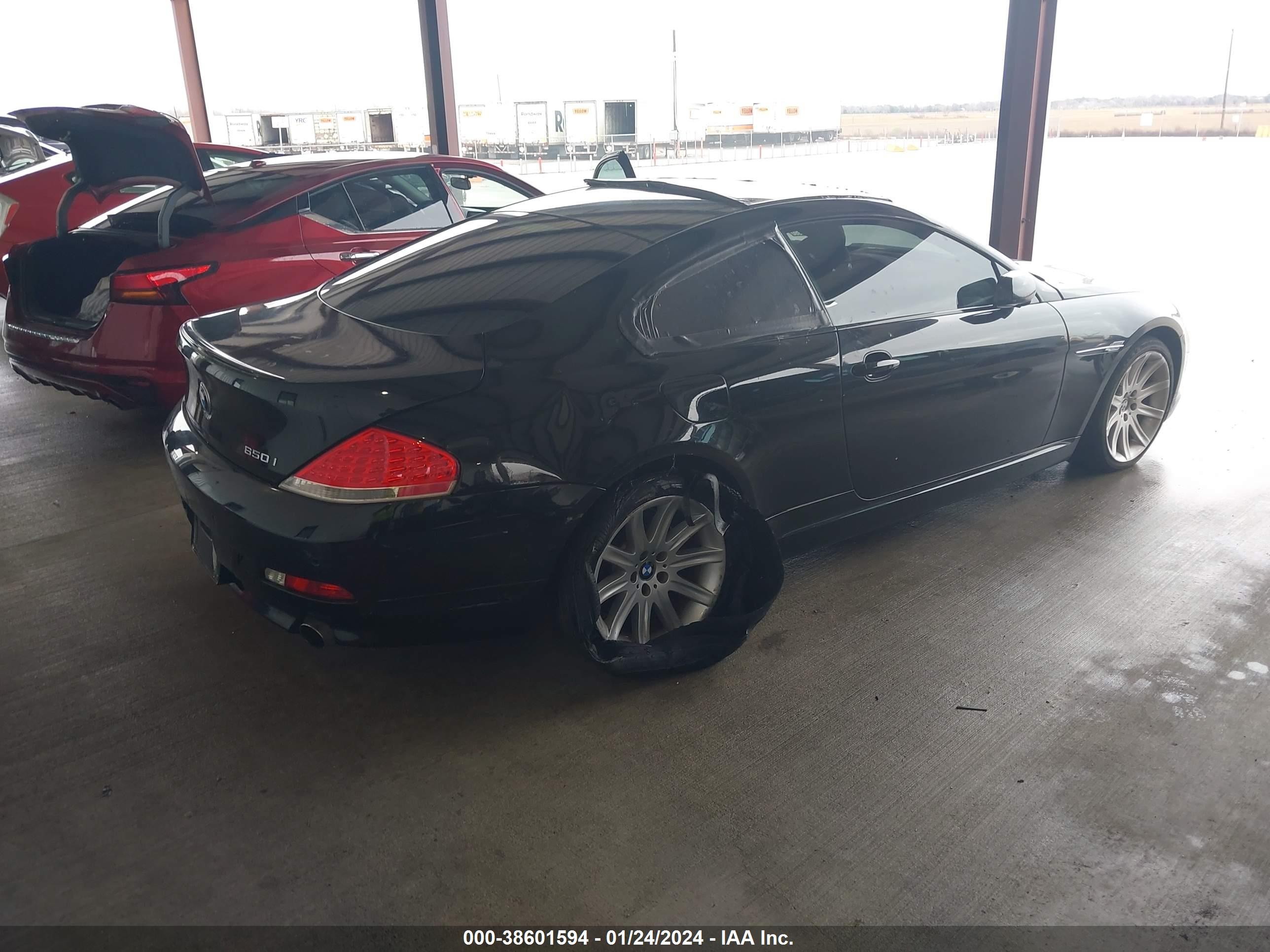 Photo 3 VIN: WBAEH134X6CR49160 - BMW 6ER 