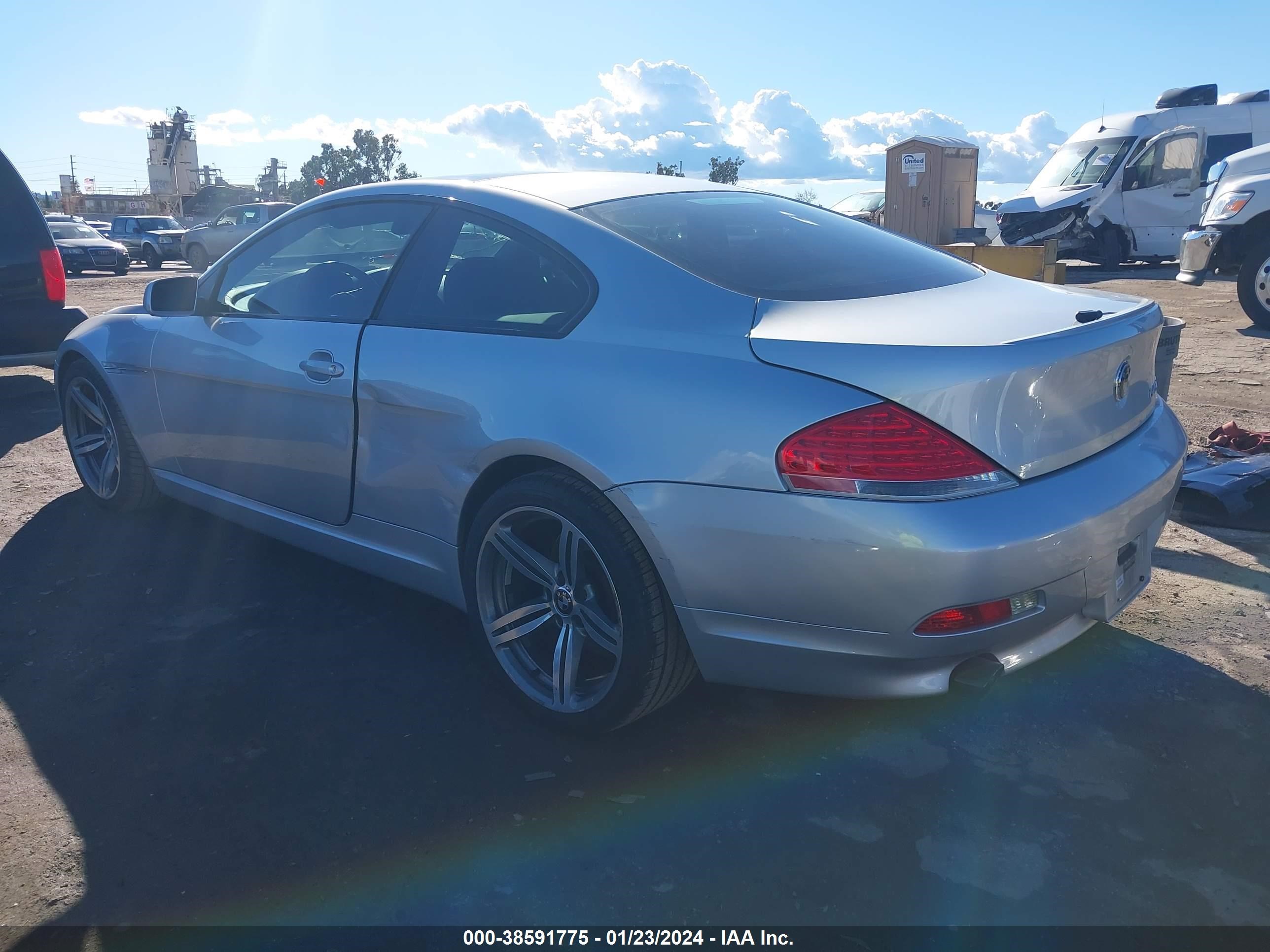 Photo 2 VIN: WBAEH73424B189733 - BMW 6ER 