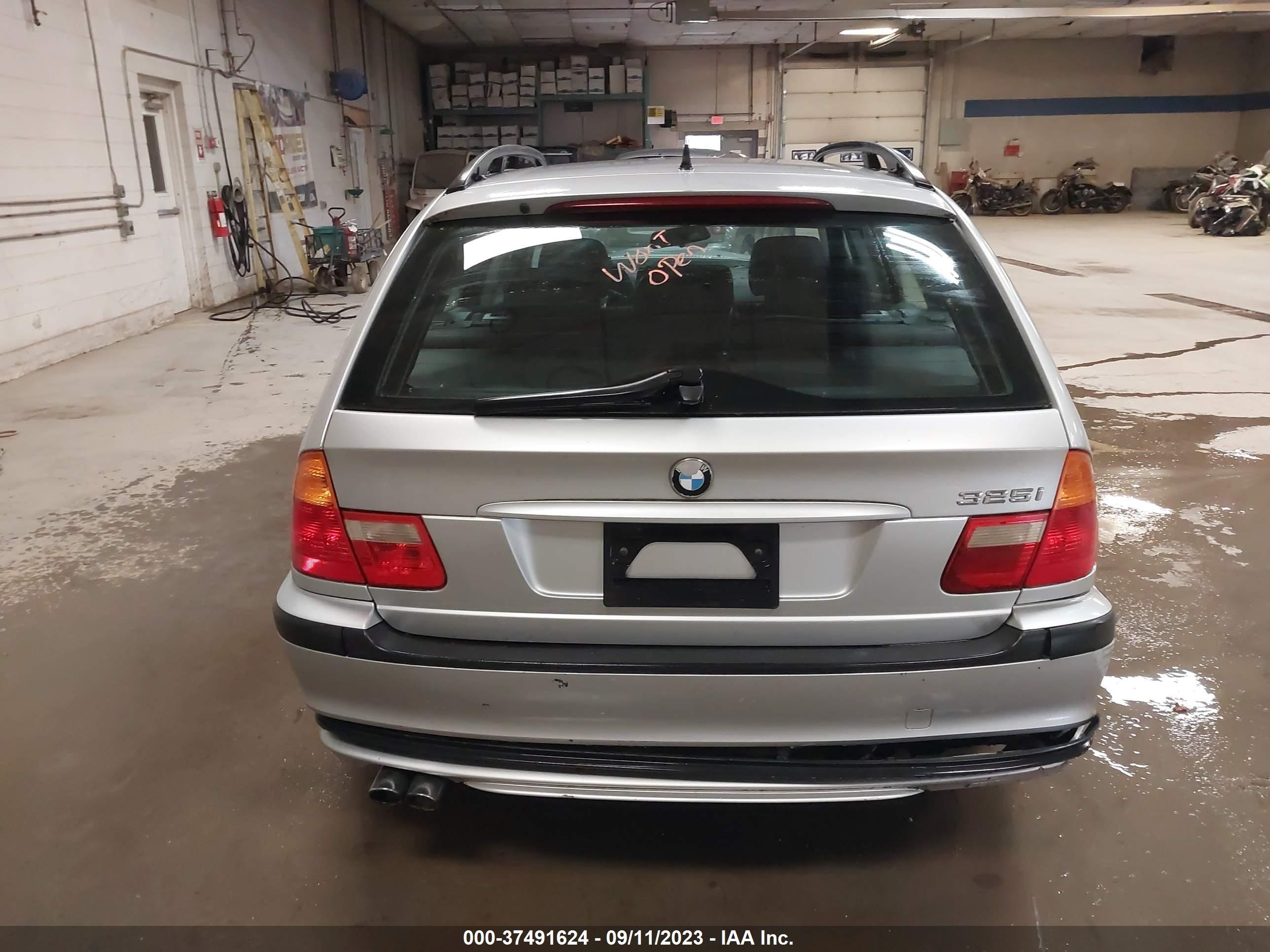 Photo 16 VIN: WBAEN33462EZ15347 - BMW 3ER 