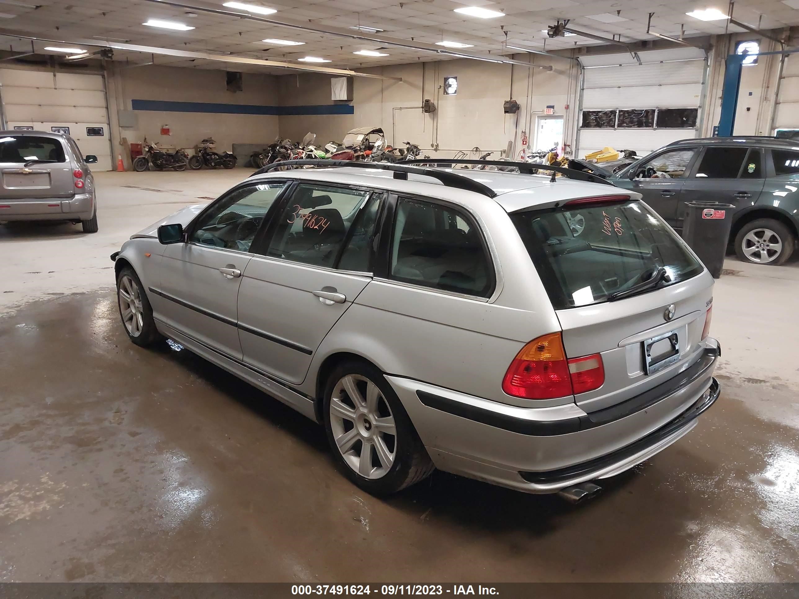 Photo 2 VIN: WBAEN33462EZ15347 - BMW 3ER 